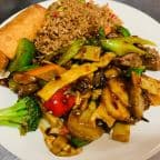 Best Beef w. Garlic Sauce (Lunch) in Stratham, NH